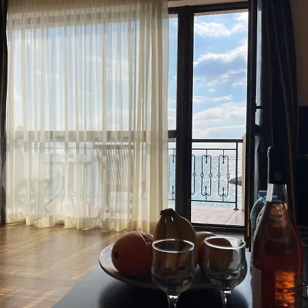 At The American's Hotel 3*