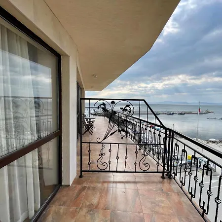 At The American's 3* Pomorie