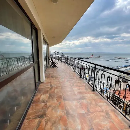 Hotel At The American's Pomorie